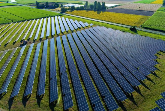 The "Three Seas" investment fund makes its first investment with assets in Bulgaria - a solar energy project